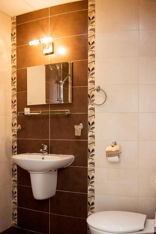 Отель Ivatea Family Hotel Равда